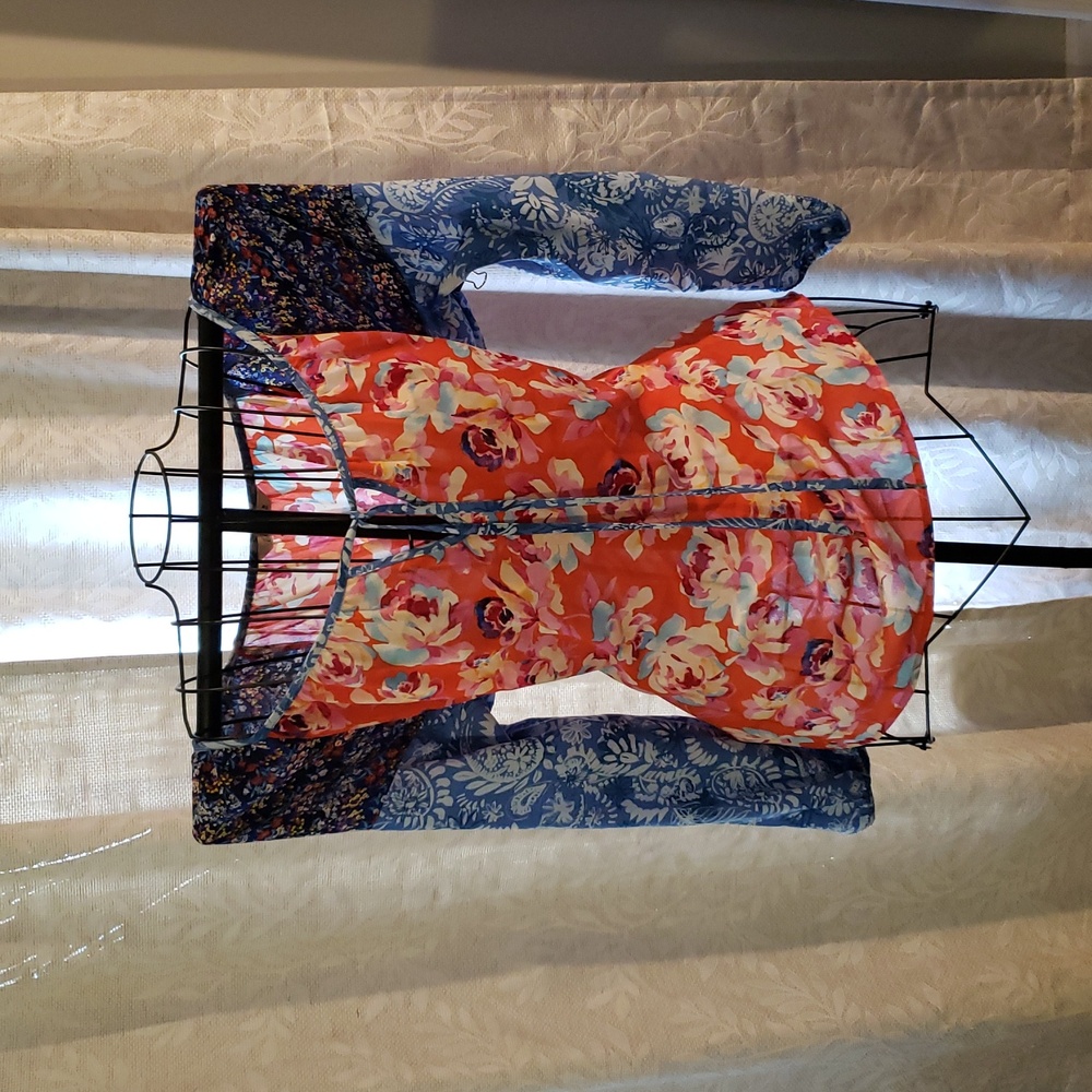 The Pioneer Woman Colorful Floral Blouse